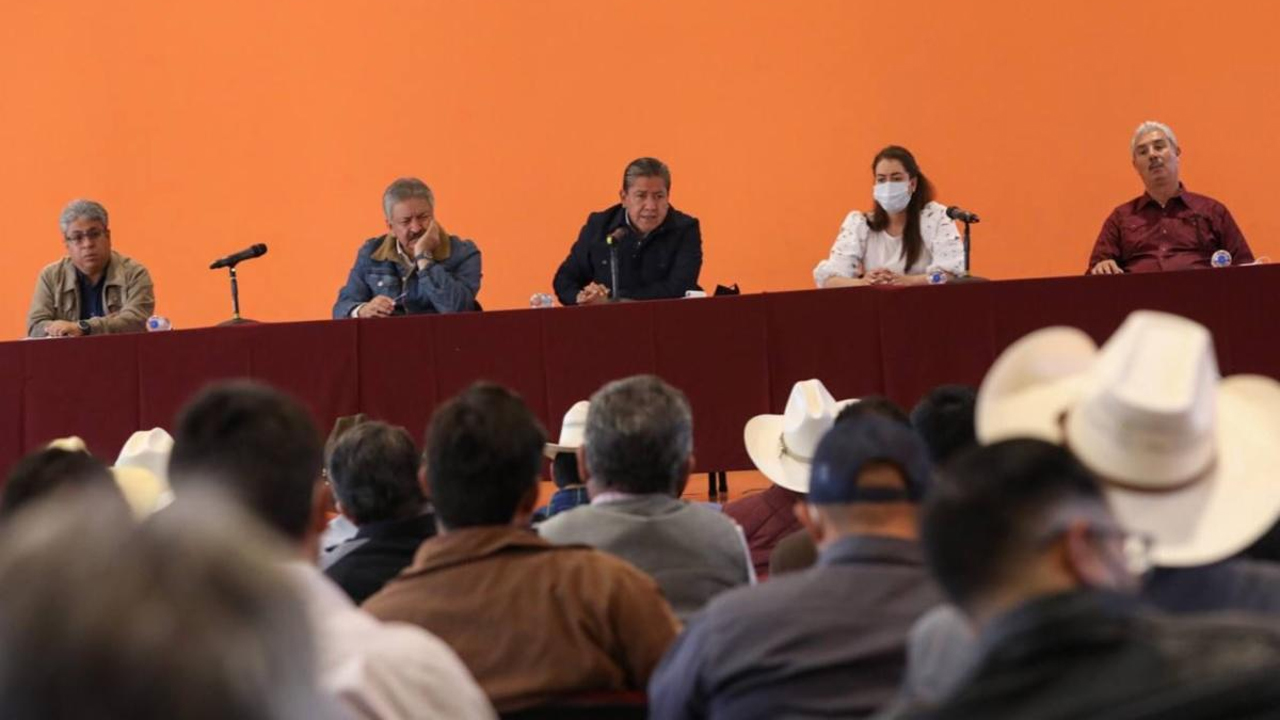 Acuerdan Gobernador David Monreal, campesinos y ganaderos Segunda Feria Agropecuaria
