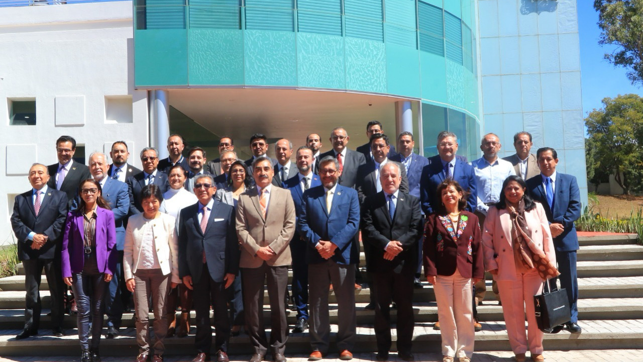Encabezó UATx sesión ordinaria del Consejo Regional de ANUIES