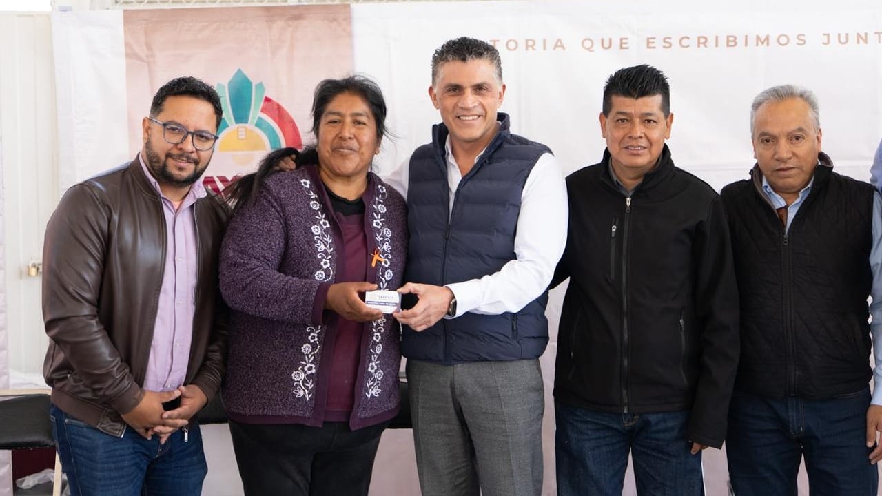 El presidente municipal Alfonso Sánchez García lleva las Jornadas del Bienestar a Santa María Ixtulco