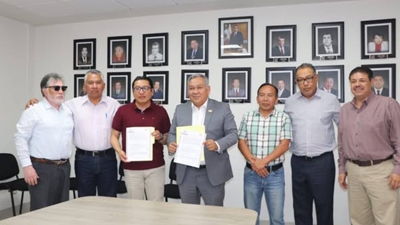Firma de Importante Convenio para Apoyo al Magisterio en Totolac