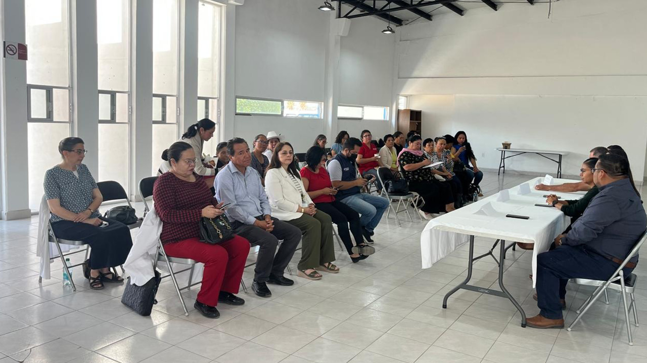 Capacita SESA a parteras