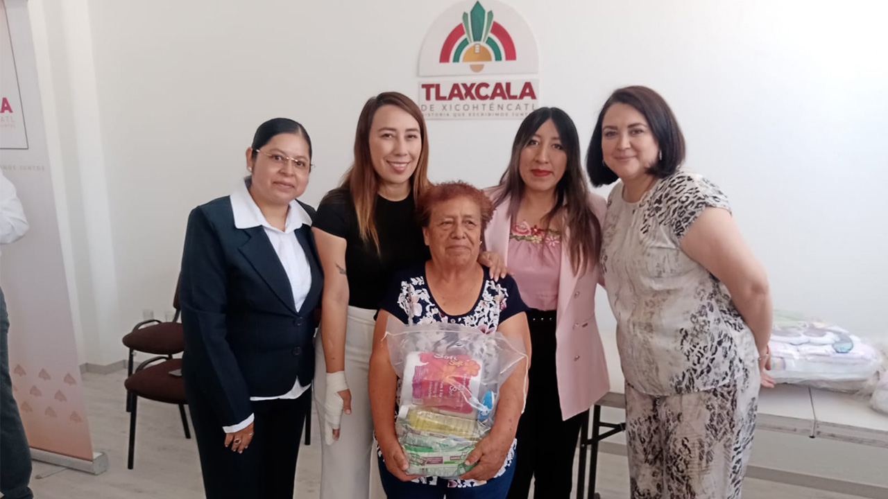 Entrega DIF Tlaxcala cunas y despensas a madres vulnerables como parte del programa “Sueño Seguro”