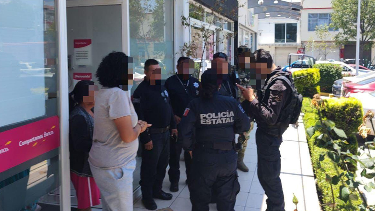 Frustra policía de Apizaco intento de robo a cuentahabiente en plaza Santa Julia