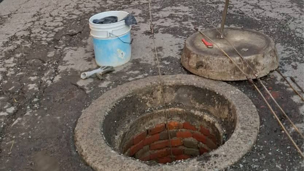 Gobierno de Chiautempan realiza acciones de desazolve en el Mercado Nuevo