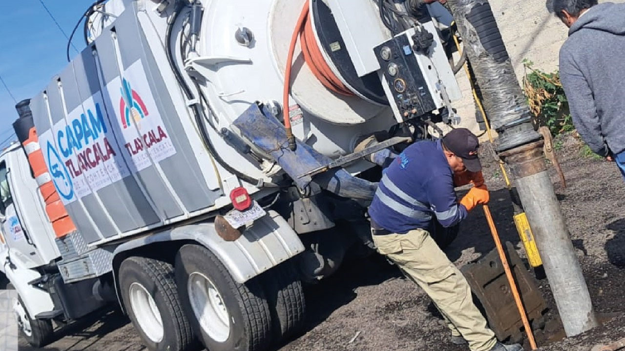 El Ayuntamiento de Tlaxcala refuerza labores de desazolve durante la temporada de lluvias