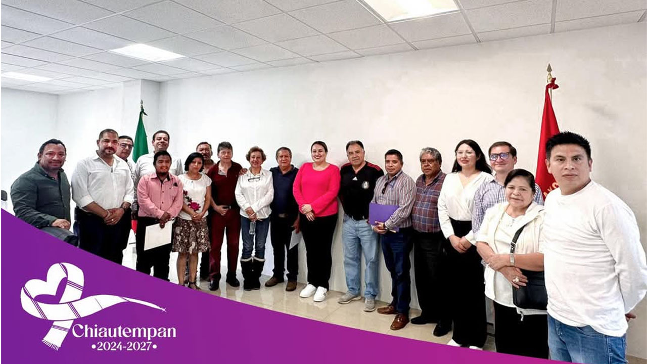 Blanca Angulo sostiene reunión con autoridades religiosas para celebración de Señora Santa Ana