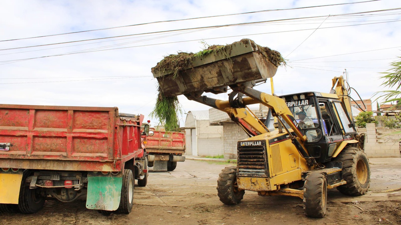 Gobierno de Chiautempan emprende acciones de desazolve en Xaxala