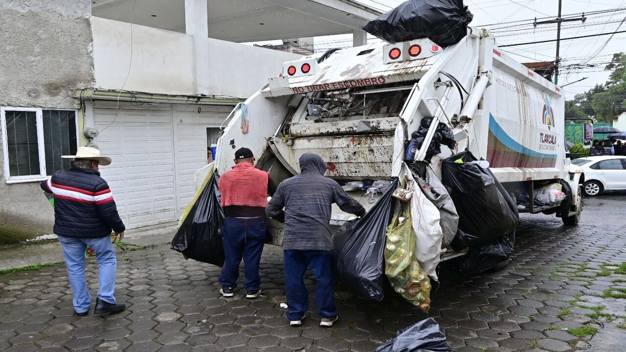 La dirección de servicios públicos de la capital llama a la ciudadanía a colaborar ante retrasos en la recolección de basura a causa de la lluvia