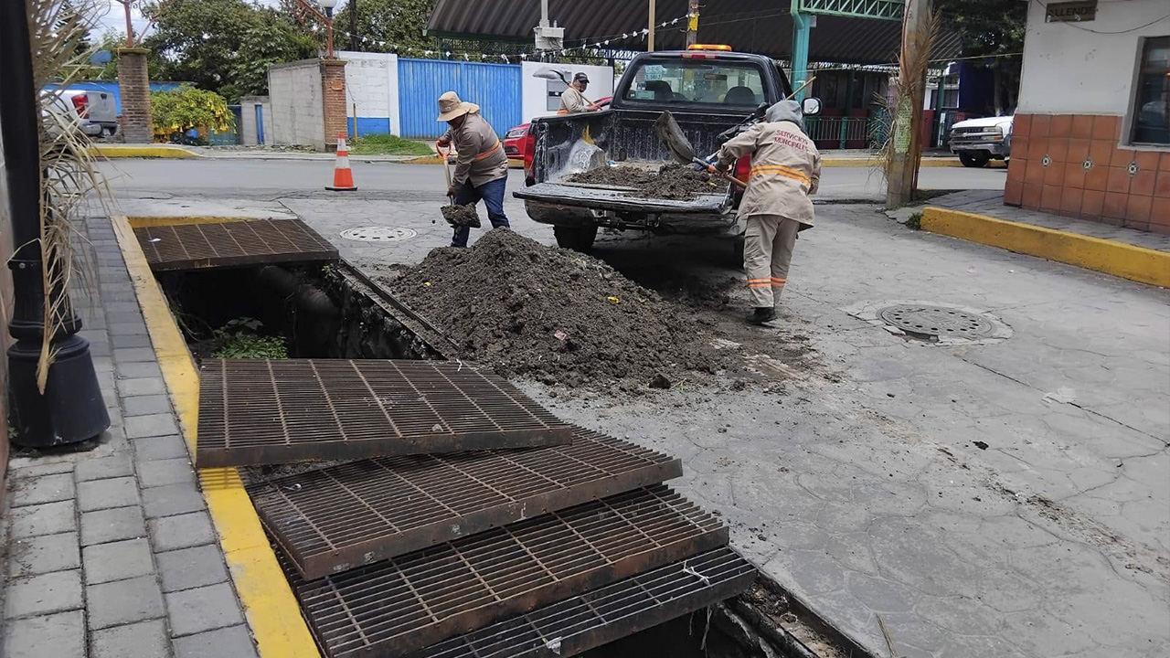 Brigada de Servicios Públicos de Totolac responde con acciones emergentes ante lluvias constantes