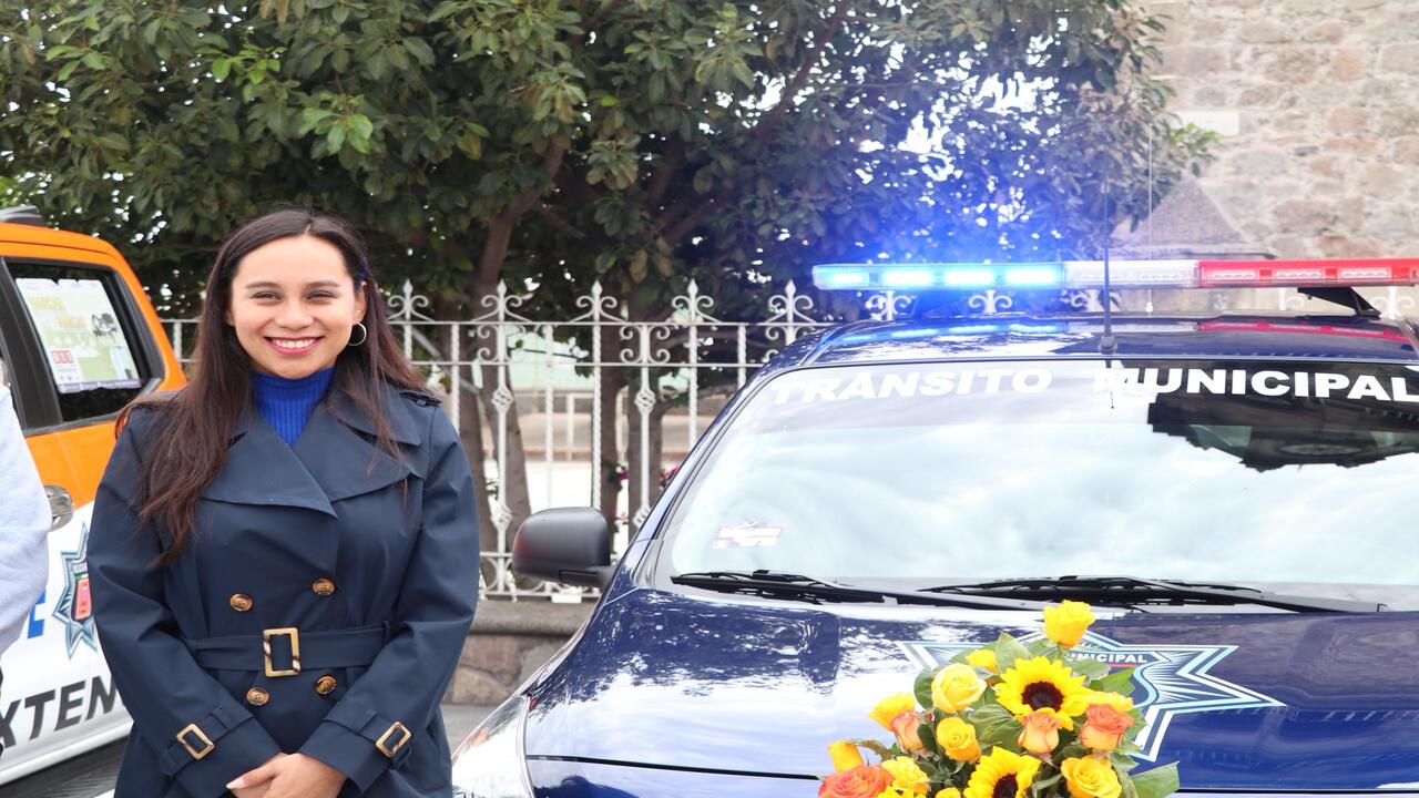 Entregan nueva patrulla a la Dirección de Seguridad Pública y Tránsito de Ixtenco