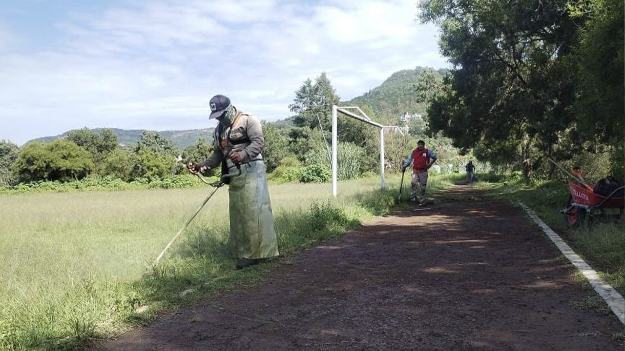Totolac renueva espacios deportivos y áreas verdes en San Francisco Ocotelulco