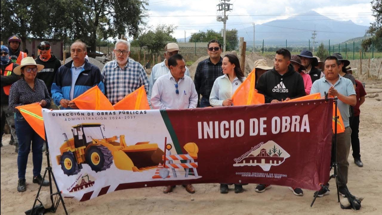 Arranca la primera etapa del Gimnasio Multideportivo en Ixtenco con inversión conjunta
