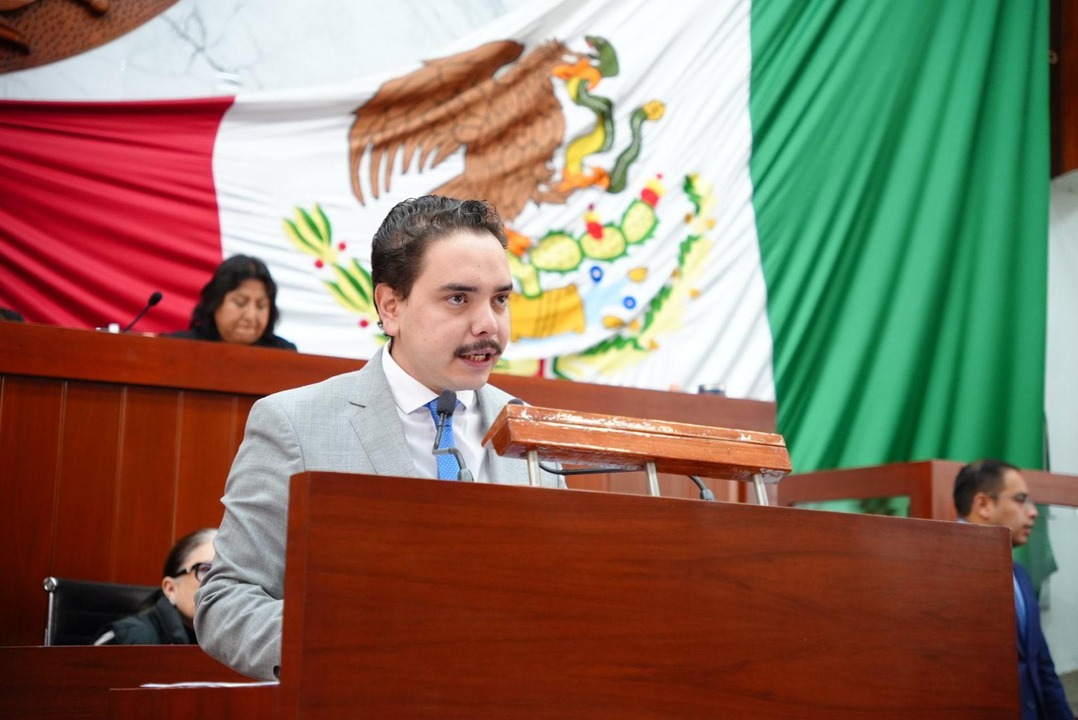 Aprueba Congreso convocatoria 2026 para la Presea Desiderio Hernández Xochitiotzin