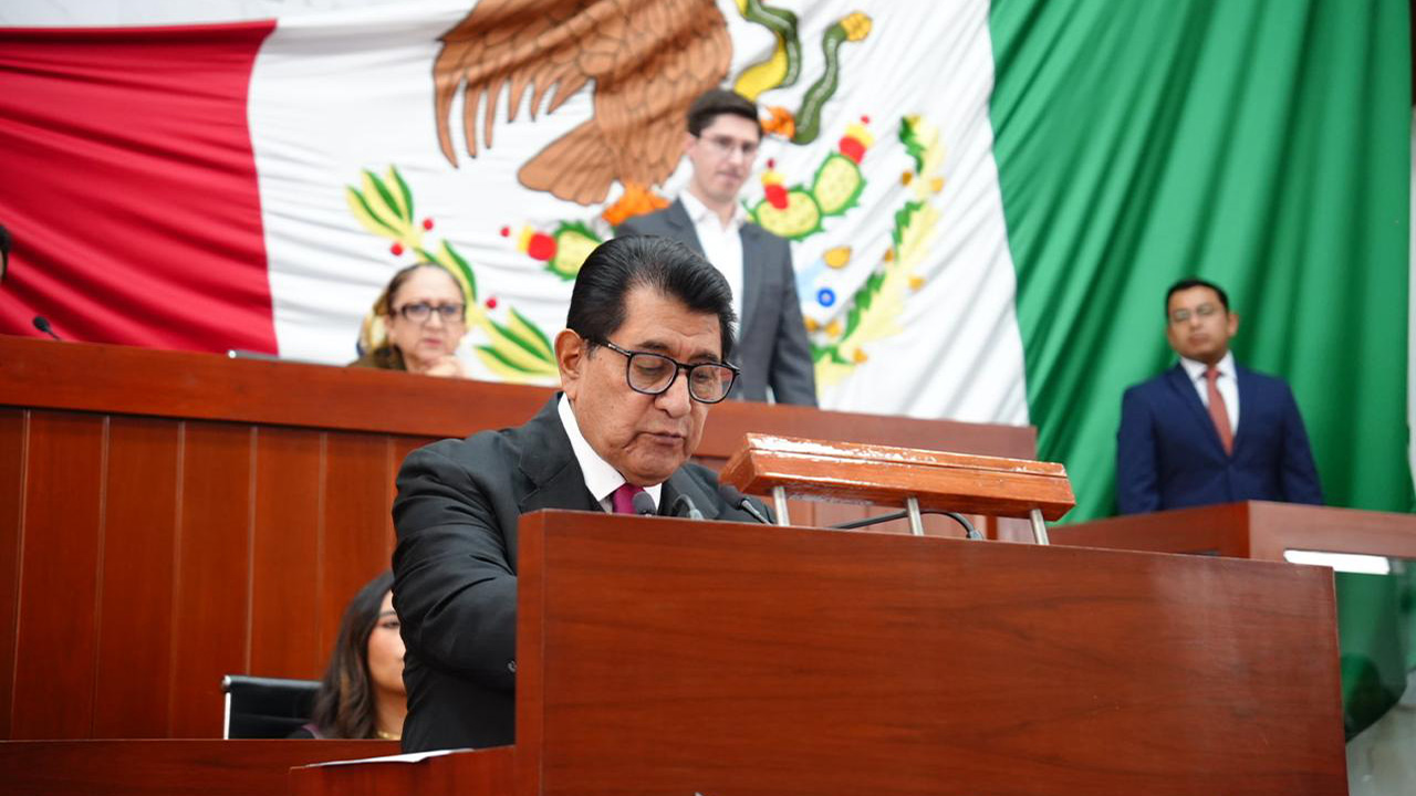 Propone Héctor Ortiz actualizar la Ley del Control Constitucional del Estado de Tlaxcala