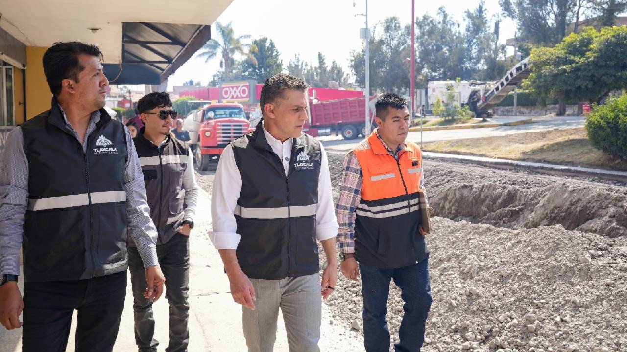 Alfonso Sánchez García supervisa avances en el Bulevar del Maestro y Ocotelulco
