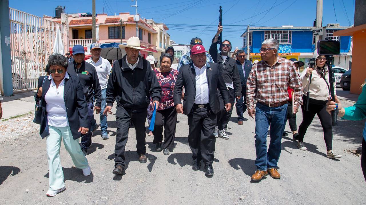 Javier Rivera acerca el gobierno a las colonias de Apizaco para resolver junto al pueblo
