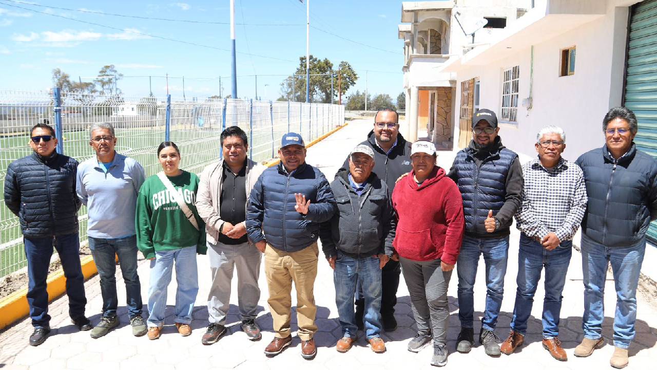 Gobierno de Javier Rivera transforma comunidades con obras y cercanía