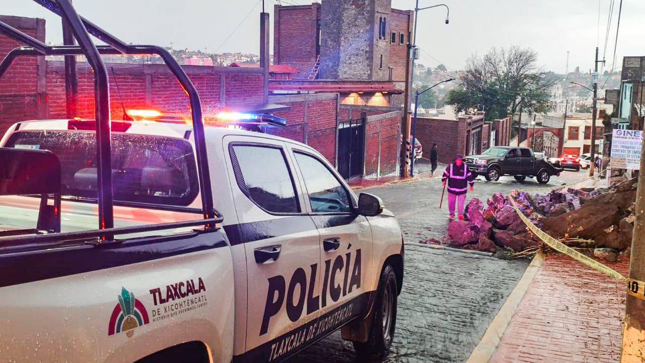 Activa Ayuntamiento de Tlaxcala protocolos de atención por granizada en la capital; se reportan solo daños materiales