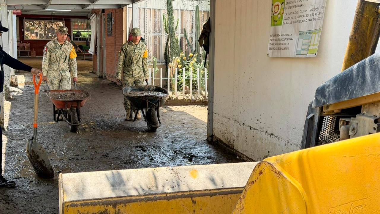 Gobierno de Alfonso Sánchez García escucha y resuelve afectaciones en Kinder “Enrique Pestalozzi” tras granizo y lluvia
