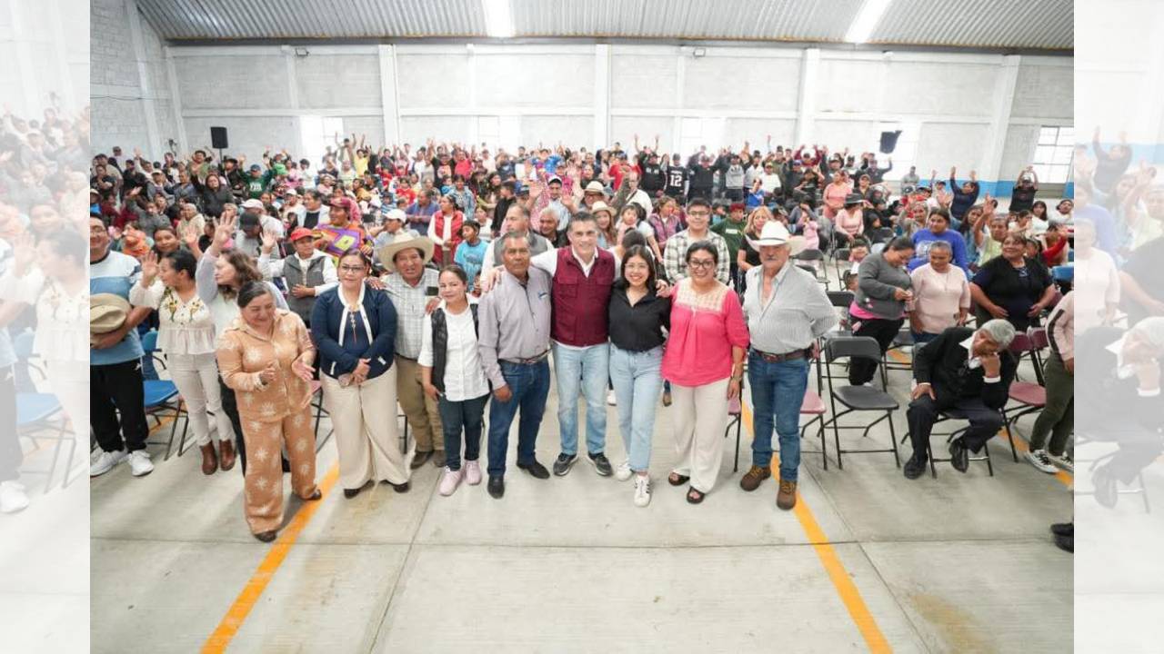 Alfonso Sánchez García reconoce el trabajo de vecinas y vecinos del oriente del estado