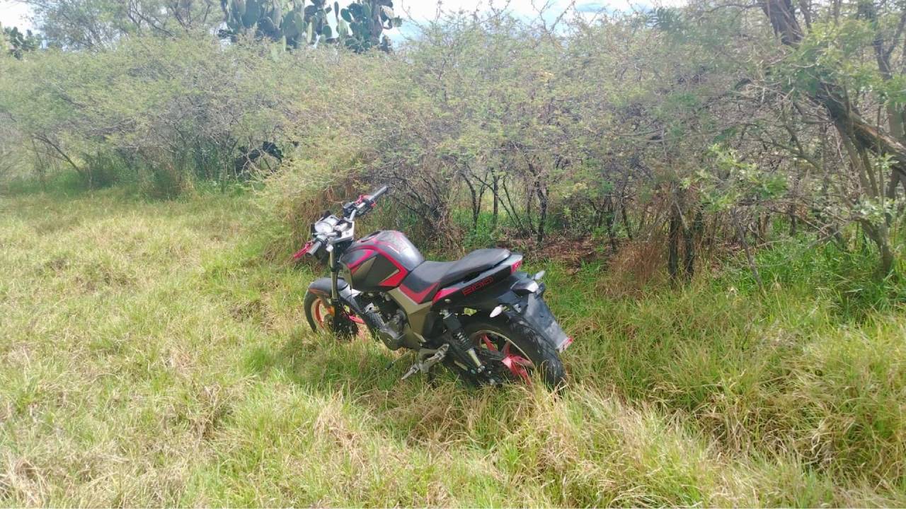 Policías de Totolac logran recuperar dos motocicletas tras persecución y operativo interinstitucional
