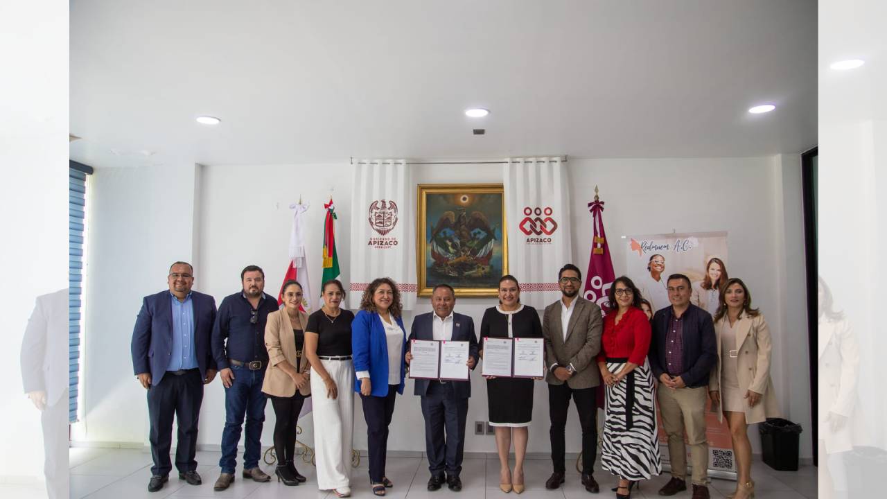 Firma ayuntamiento de Apizaco convenio con REDMUEM para impulsar el desarrollo económico de las mujeres