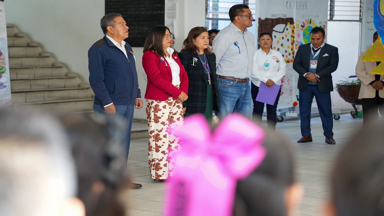 Carlos López Suárez asiste a la conmemoración del 121 aniversario del natalicio de Miguel N. Lira