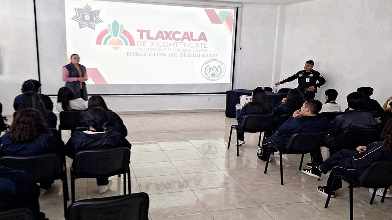 Seguridad Pública Municipal imparte plática de autocuidado y prevención de trata de personas a estudiantes